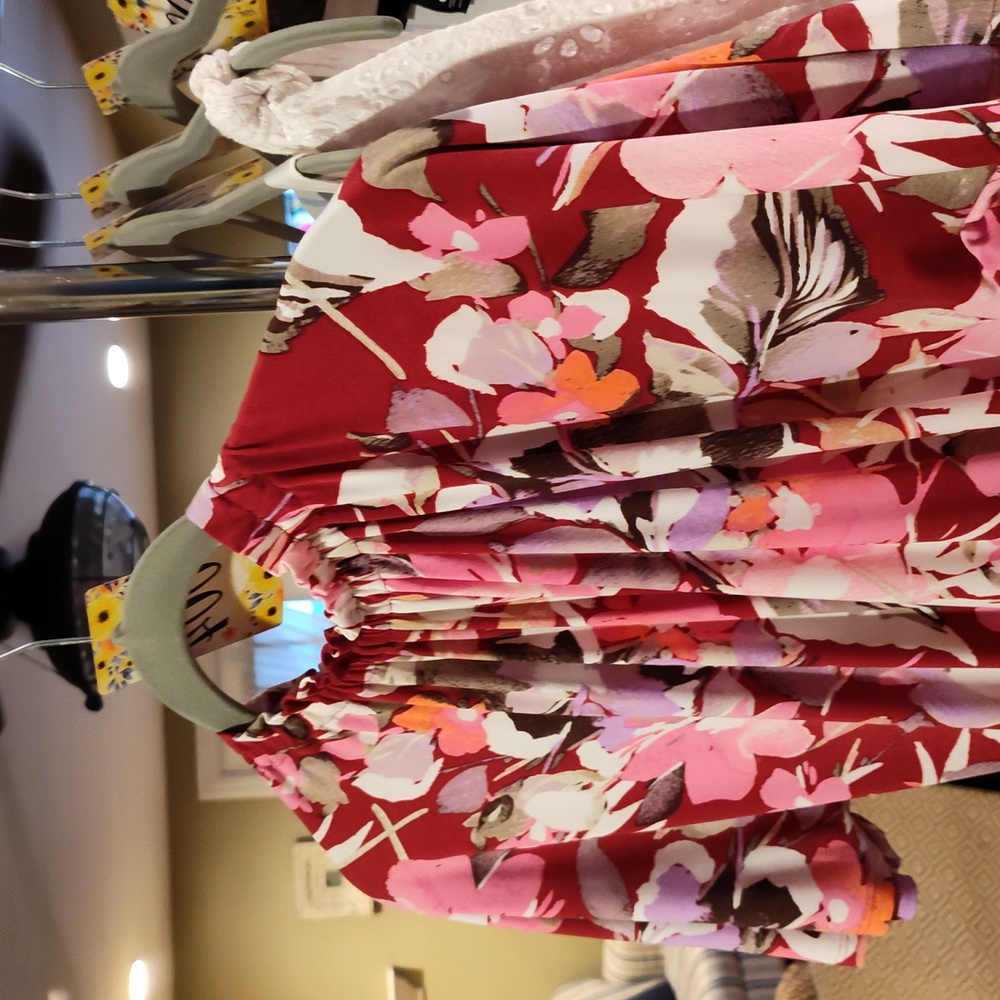 Maggy London floral dress - Picture 2 of 2